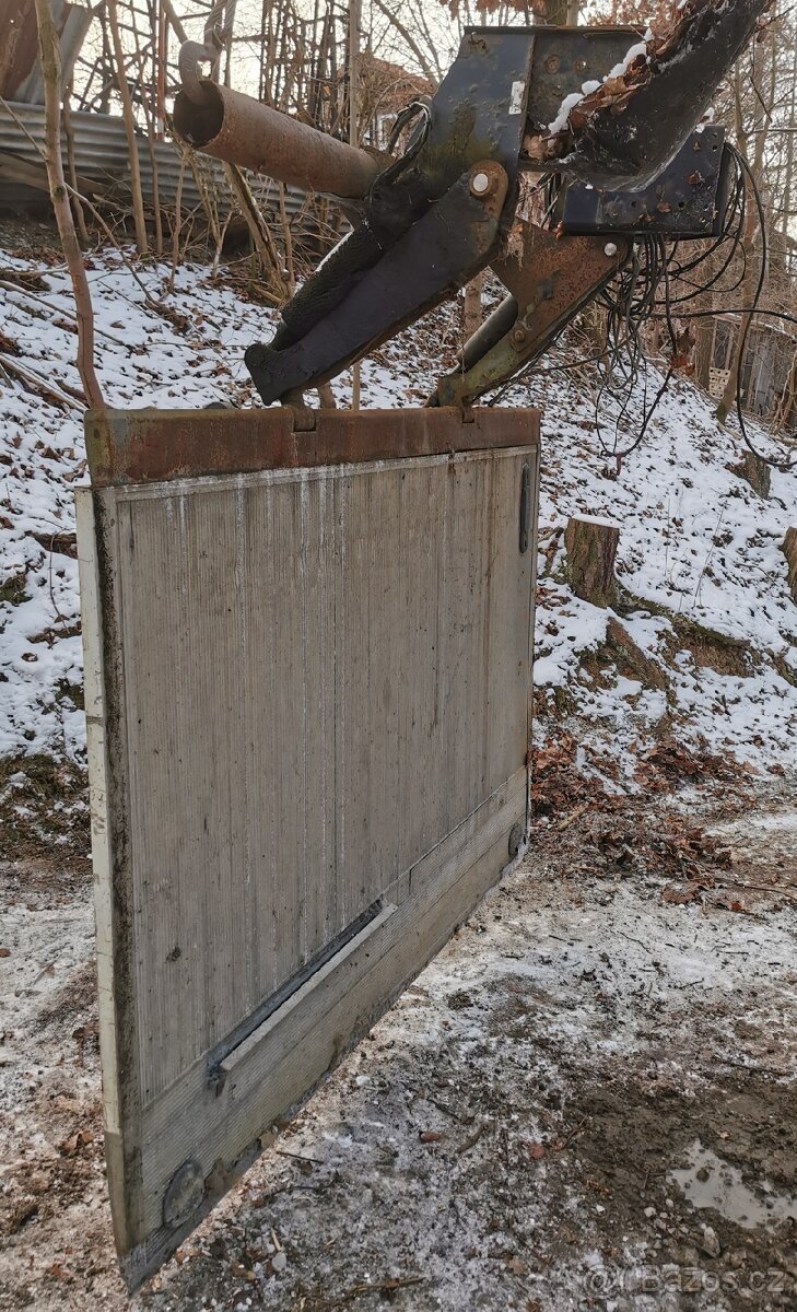 Hydraulické čelo z 10-ti tuny - 6