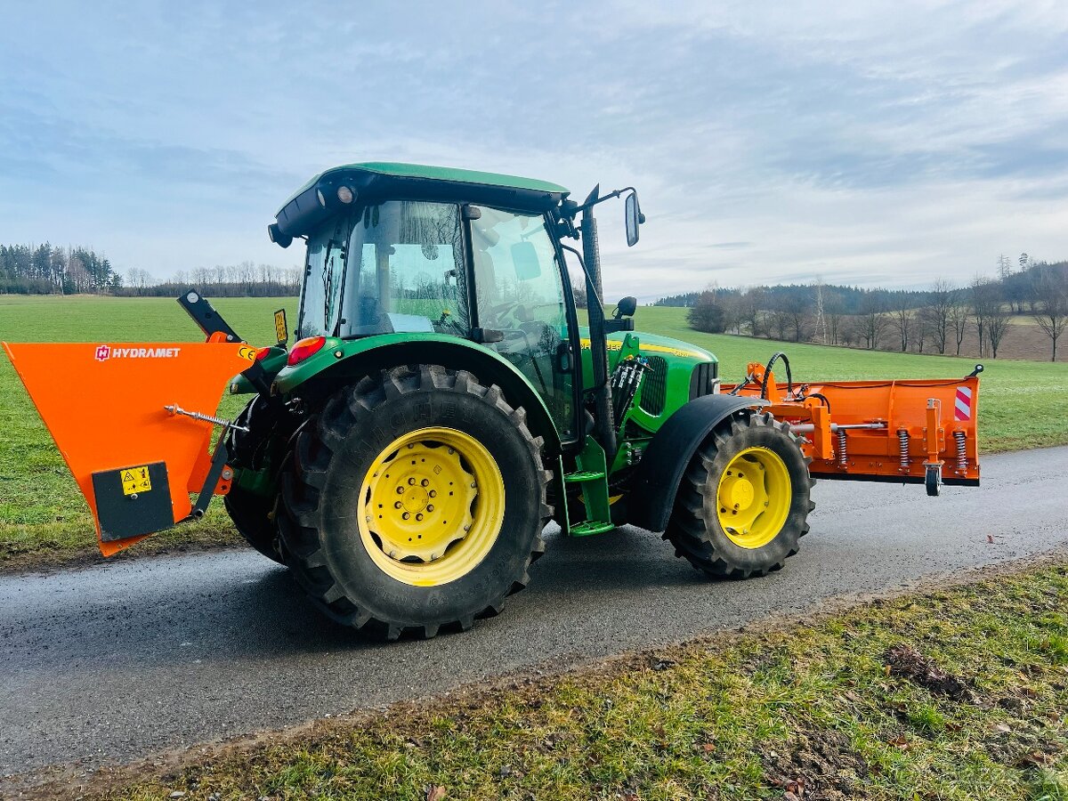 samonakládácí komunální sypač - 6