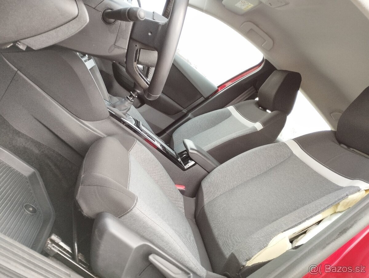 Citroën C4 - 1.2 PureTech 74kw, TAŽNÉ, DPH - 6