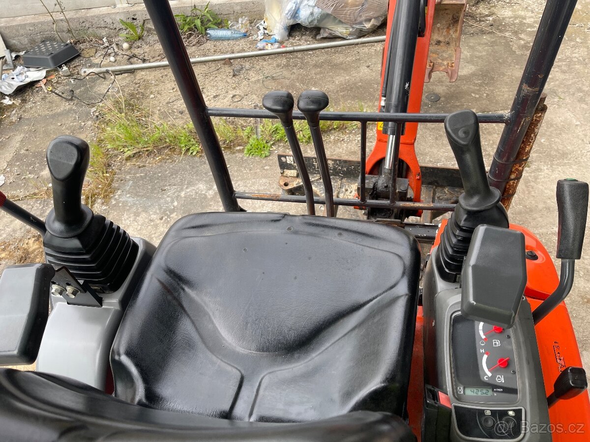 Minibagr Kubota u-17 - 6