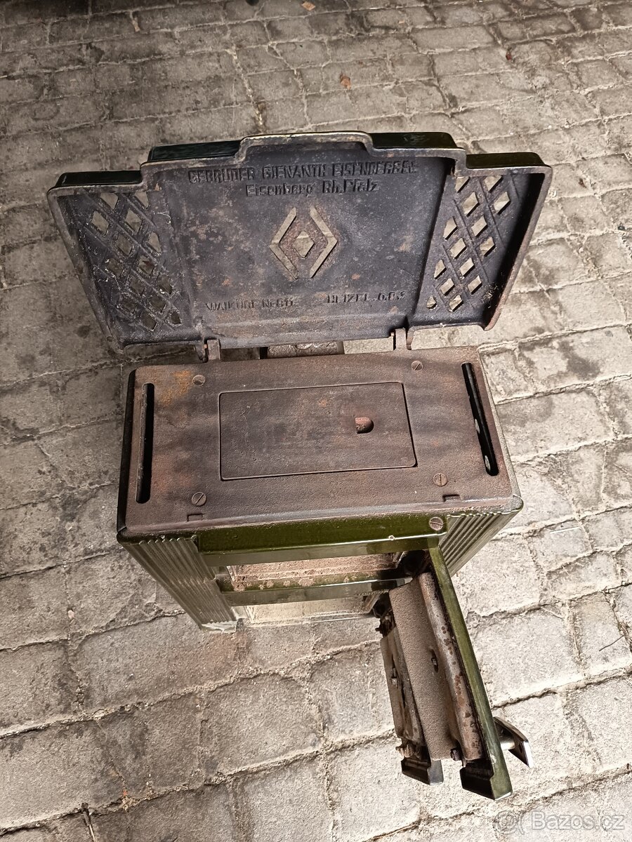 Starožitná litinová kamna - 6