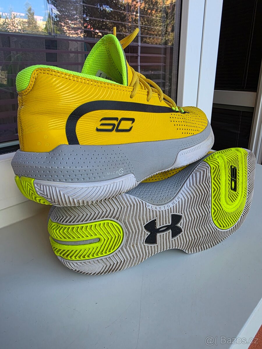 Under Armour - 6