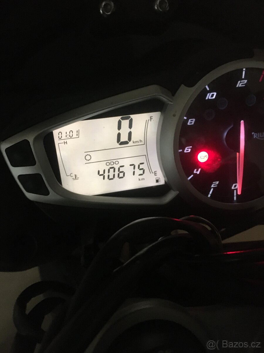 Triumph Street Triple 2013 - 6