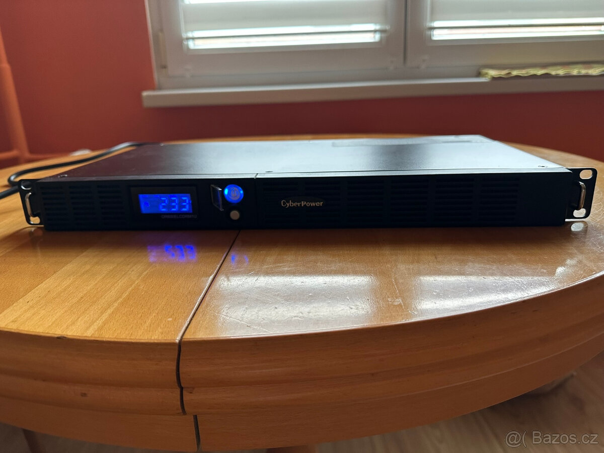 Záložní zroj (UPS) - 6