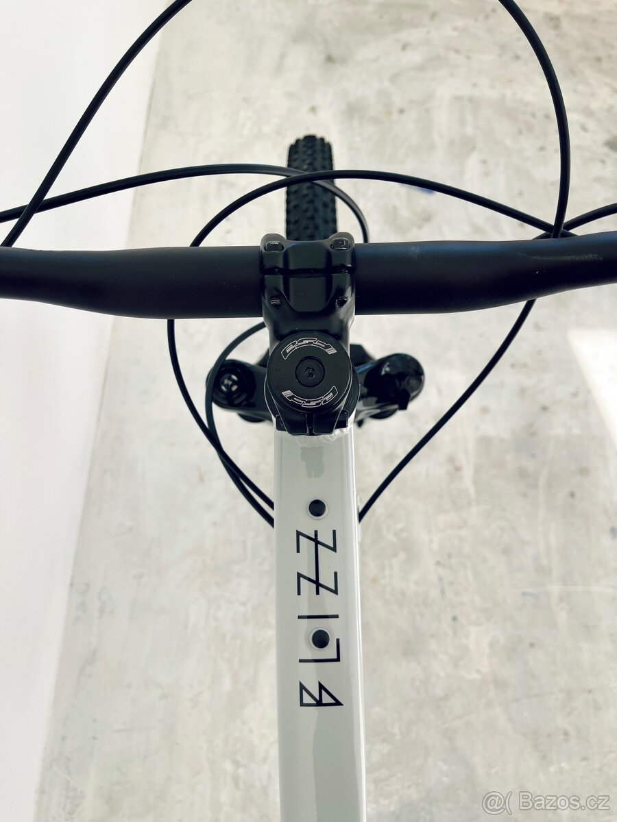 Horské kolo 29” Rock Machine Blizz 30 (L) – výborný stav - 6