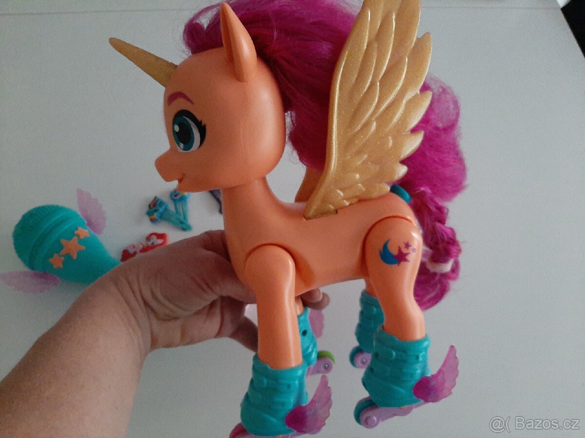 My Little Pony Figurka Sunny zpívá a bruslí - 6