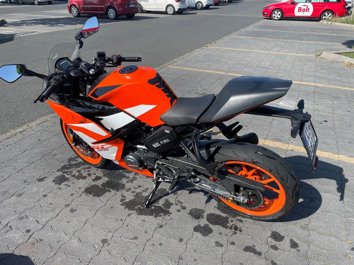 Ktm rc 125 2017 - 6