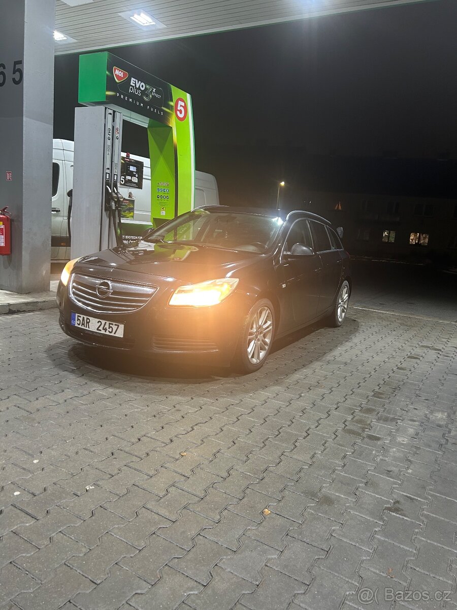 Opel Insignia 2.0 CDTI – 118 kW, MANUÁL, r. 2010 - 6