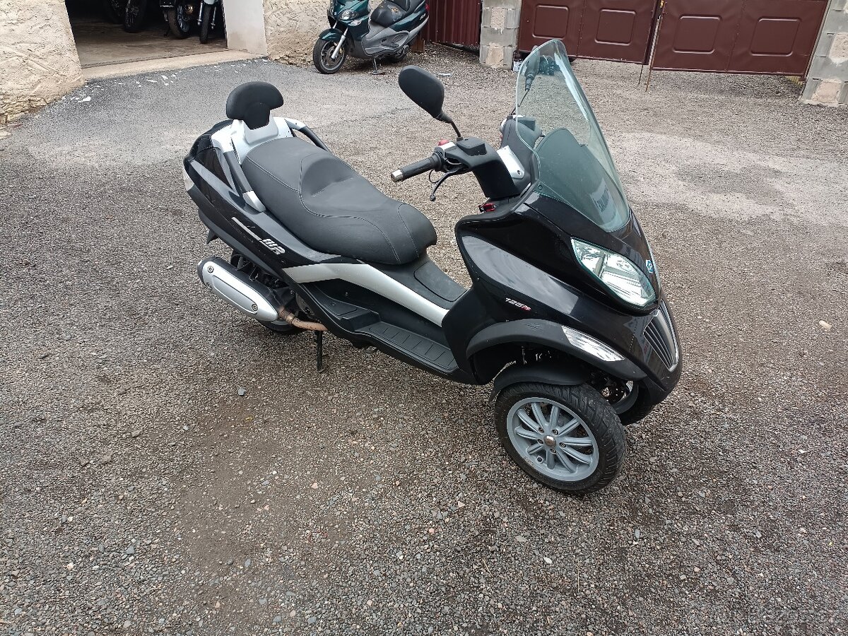Piaggio MP3 125i 2010 CZ doklady v ceně - 6