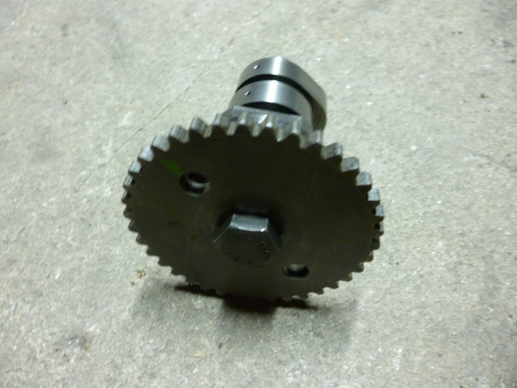 Peugeot Metropolis 400i. Vačková hřídel. Od 2013 - 6