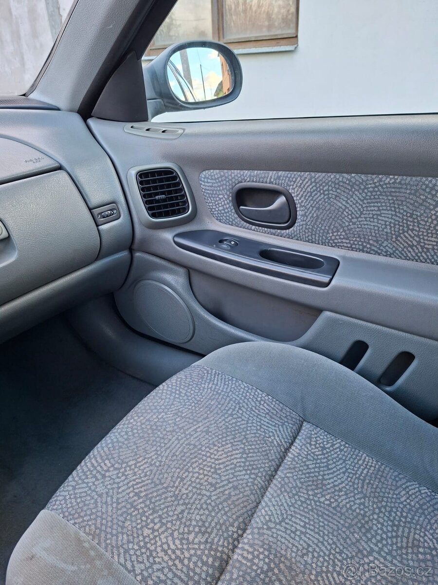 Renault Laguna kombi 1.9dti - 6