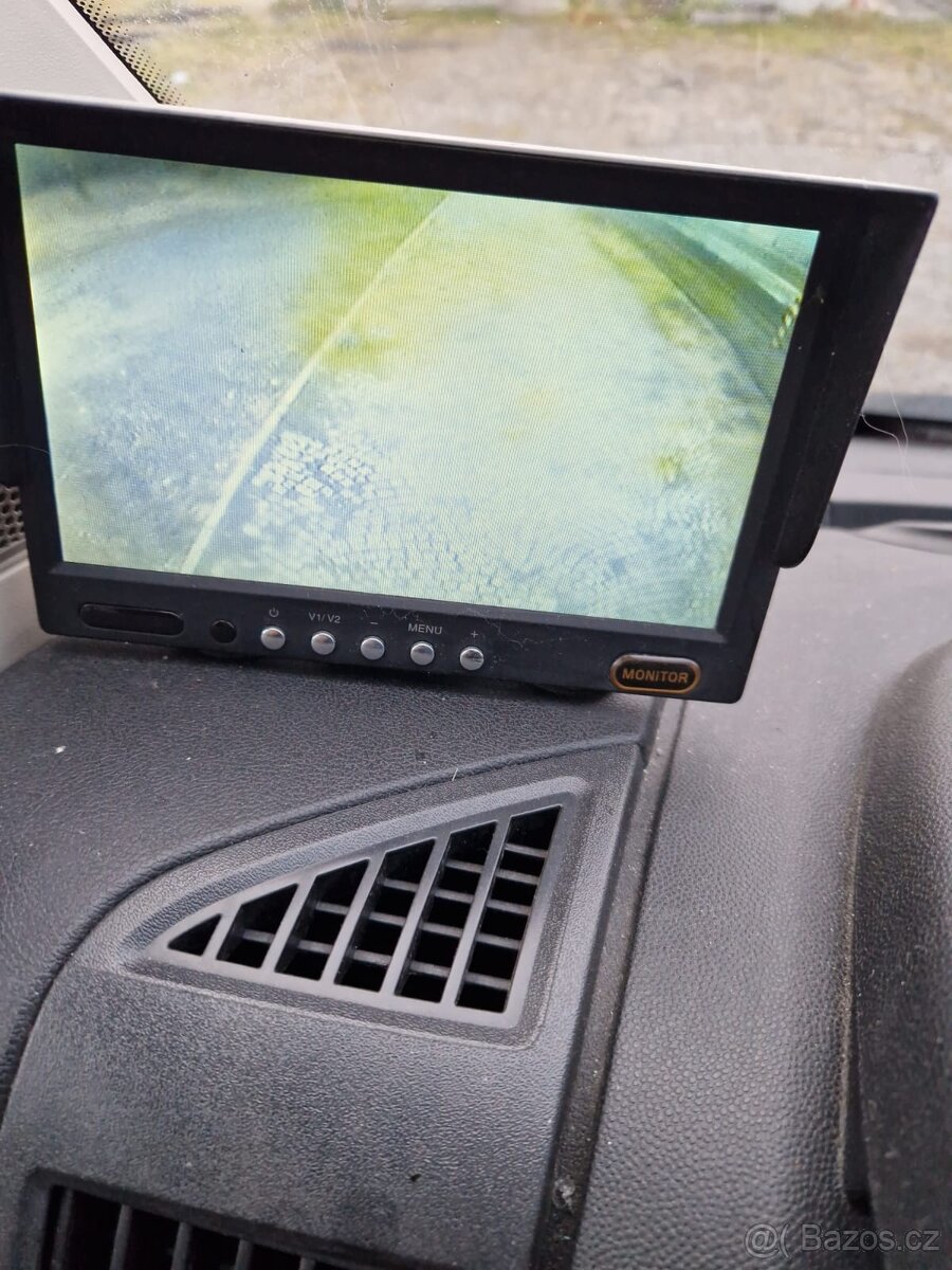 Auto s motorem 3,0 IVECO + hydraulické čelo - 6