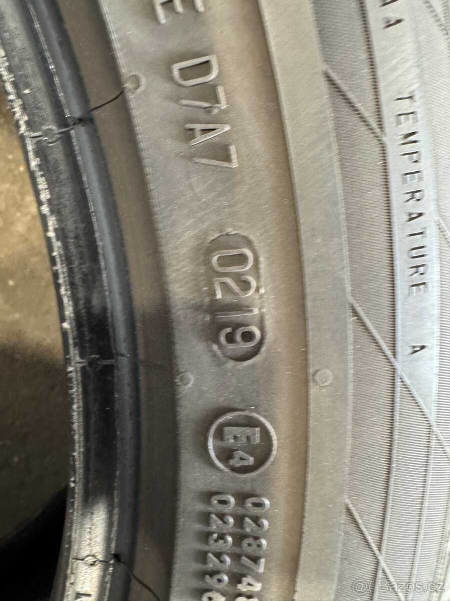 Continental 255/45/19 - 6