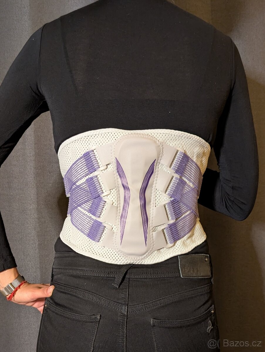 Bederní pás s kovovými výztuhami - 6