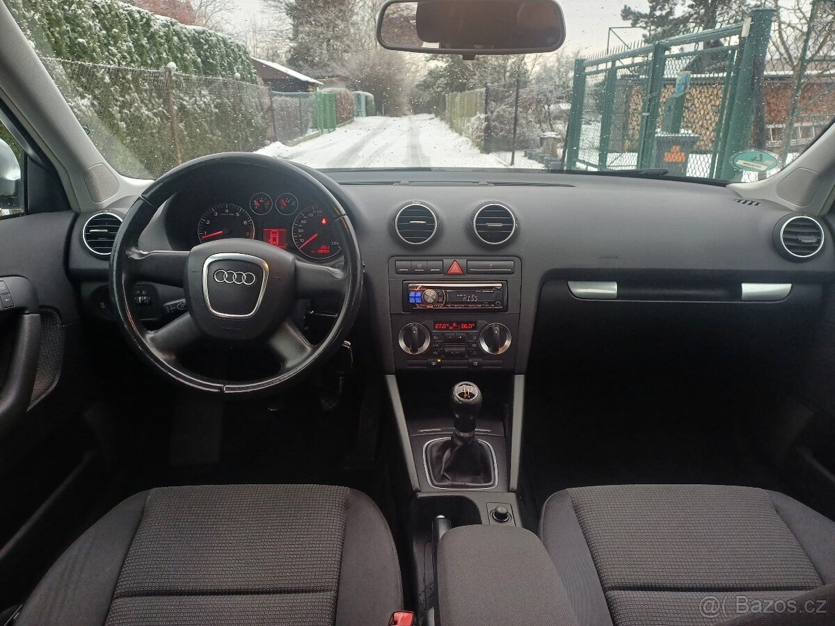 Krásná Audi A3 1.6 MPI 138345km Tempomat - 6