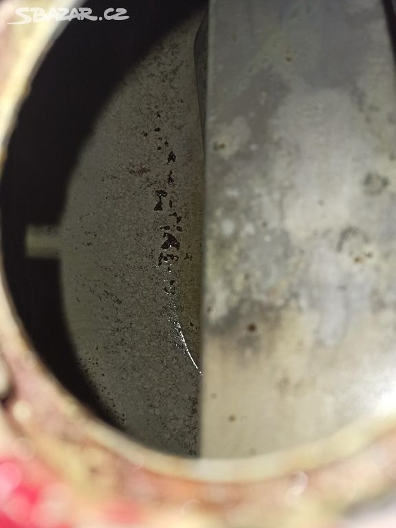 Renovace vnitřku nádrží - Vylití kaučukem- už žádná rez - 6