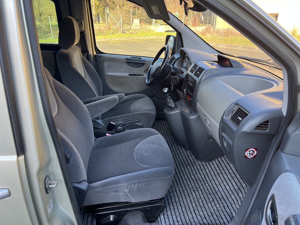 Citroën Jumpy 2.0 HDi, 8 míst - 6