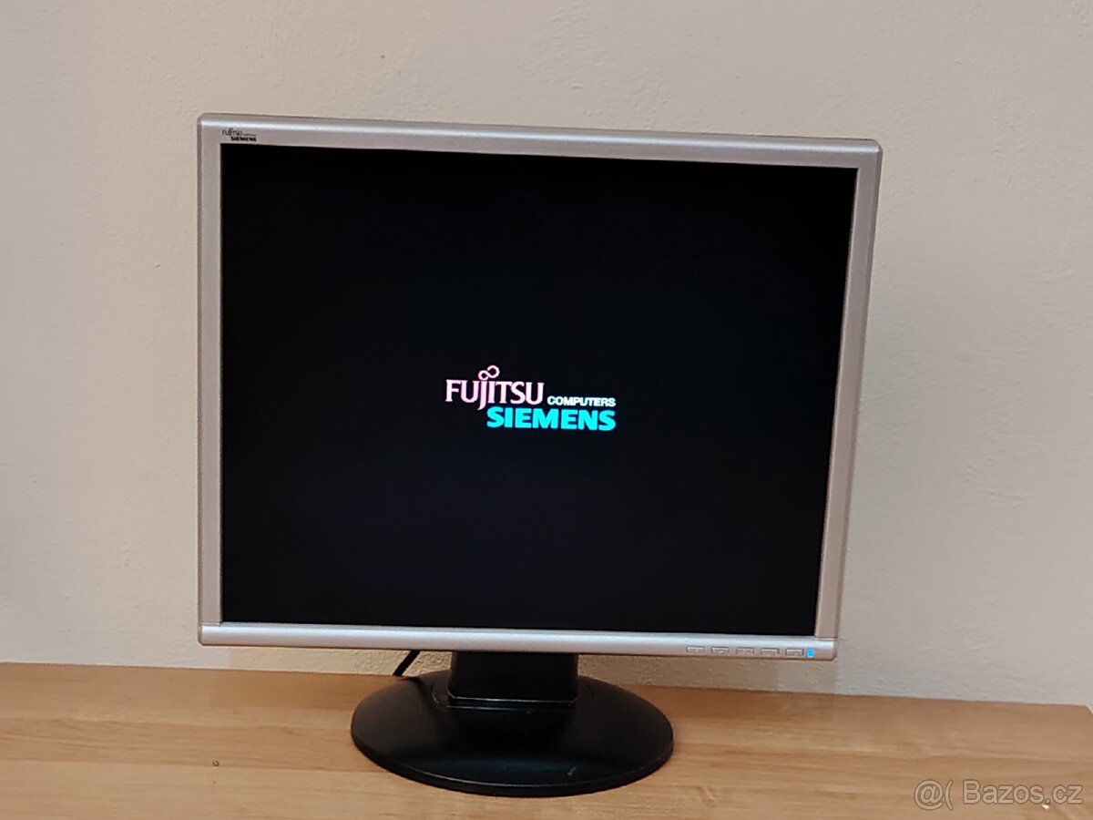 PC monitory Asus a Fujitsu Siemens - 6