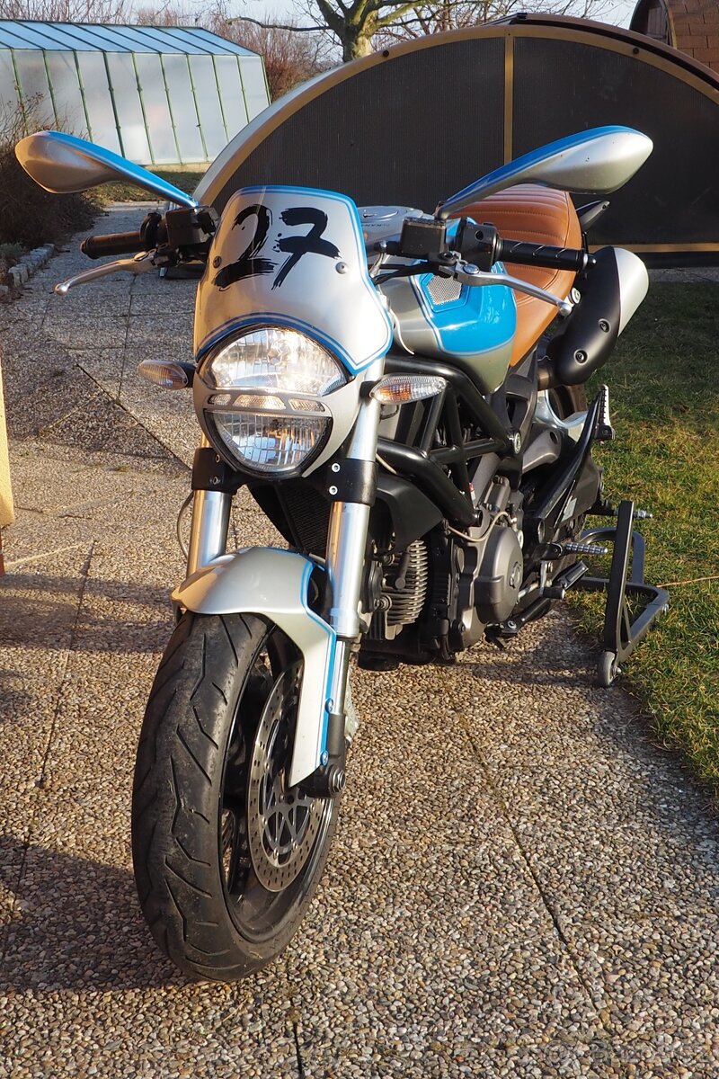 Ducati Monster 696 - 6
