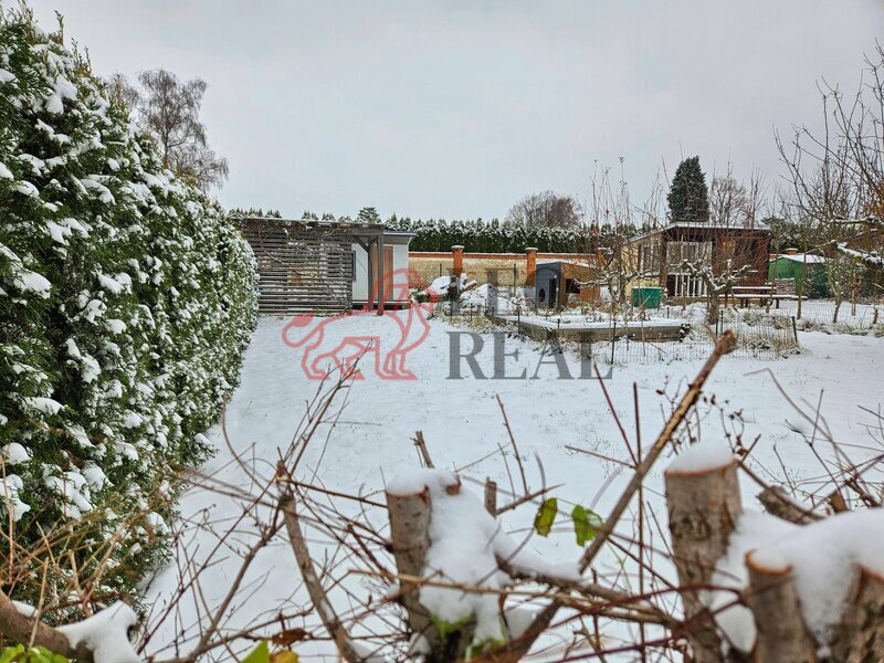 Prodej chatky v klidné osadě - 6