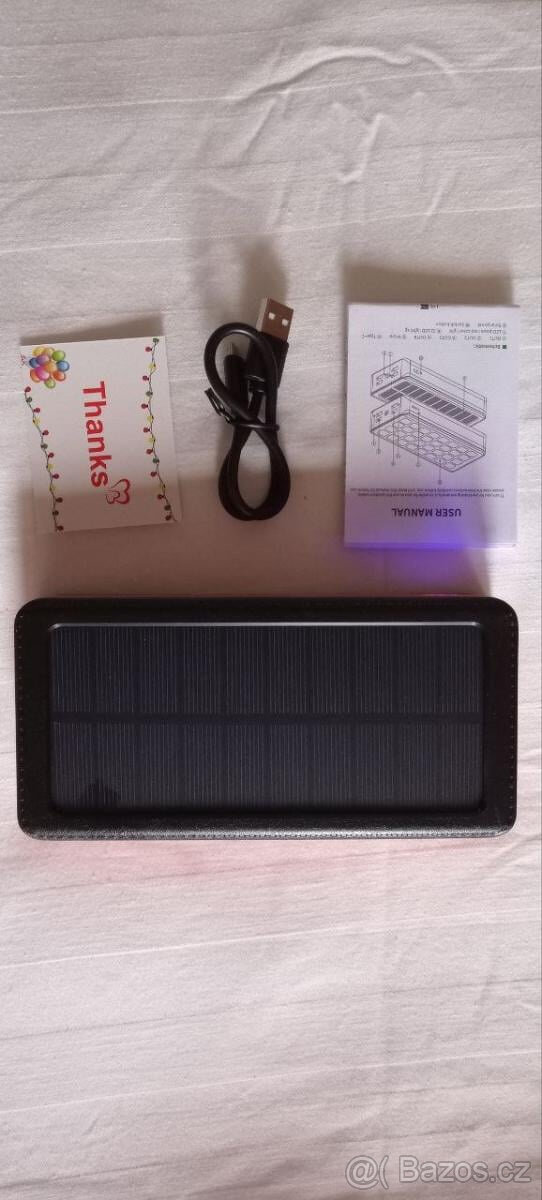 Solární Powerbanka Psooo PS -900 30Ah se silnou svítilnou - 6