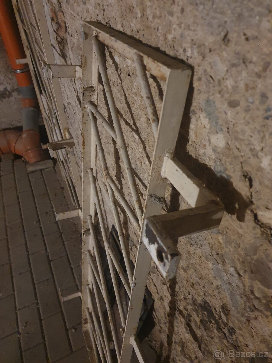 Ocelové mříže, mříž, bezpečnostní ochrana do okna - 6