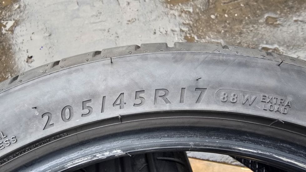 Letní pneu 205/45/17 Dunlop - 6