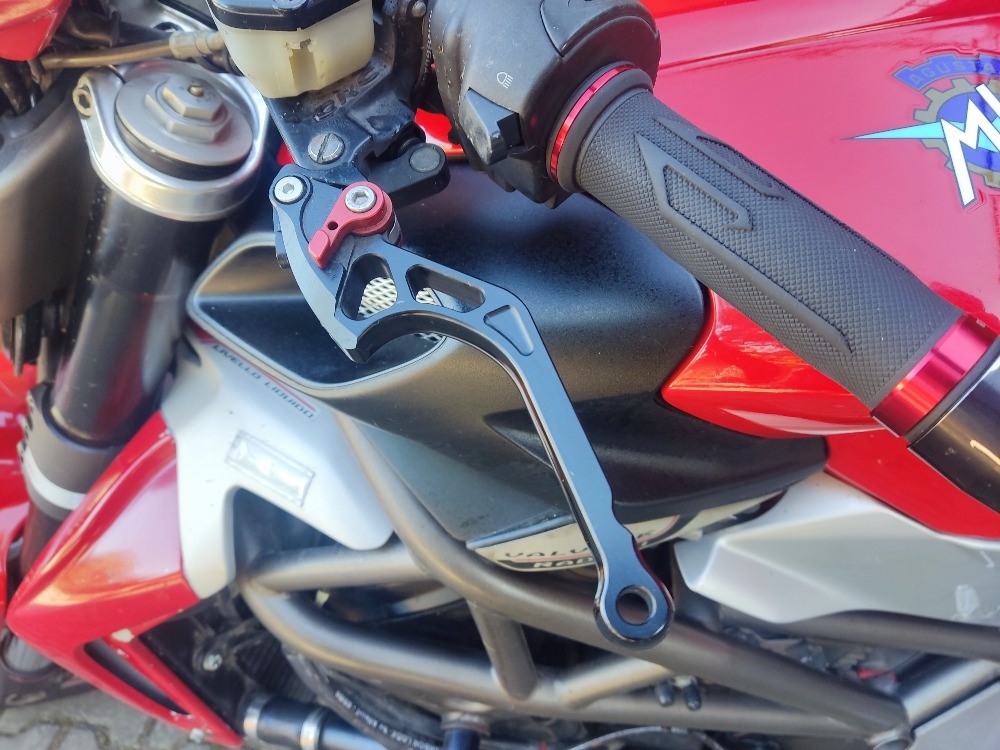 MV Agusta Brutale 990r - 6