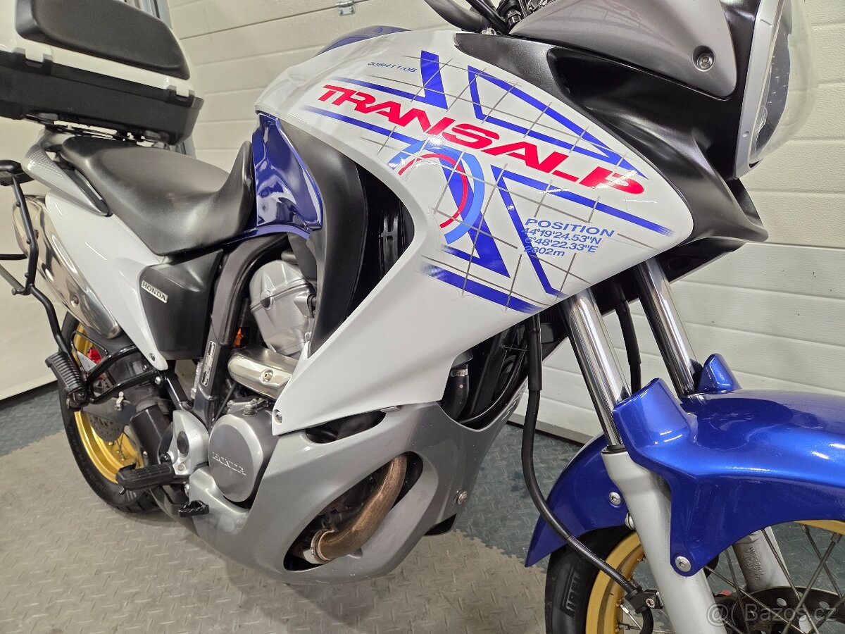 Honda XL700 V Transalp - 6