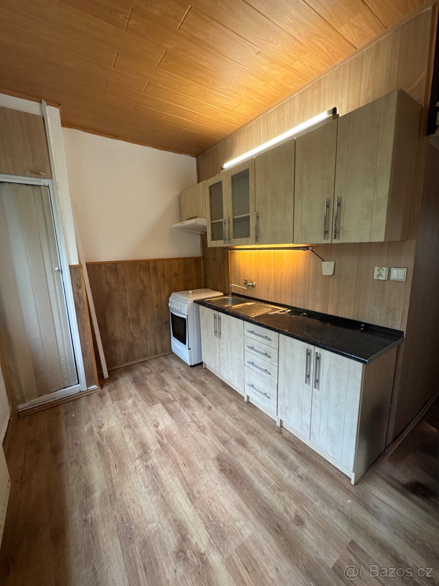 Pronájem bytu 2+1, 54 m² – Karviná – Hranice, ul. Čsl. armád - 6
