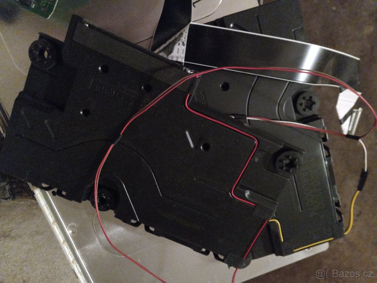 Náhradní díly k TV Panasonic TX-50CS520 a Samsung UE49KU6502 - 6