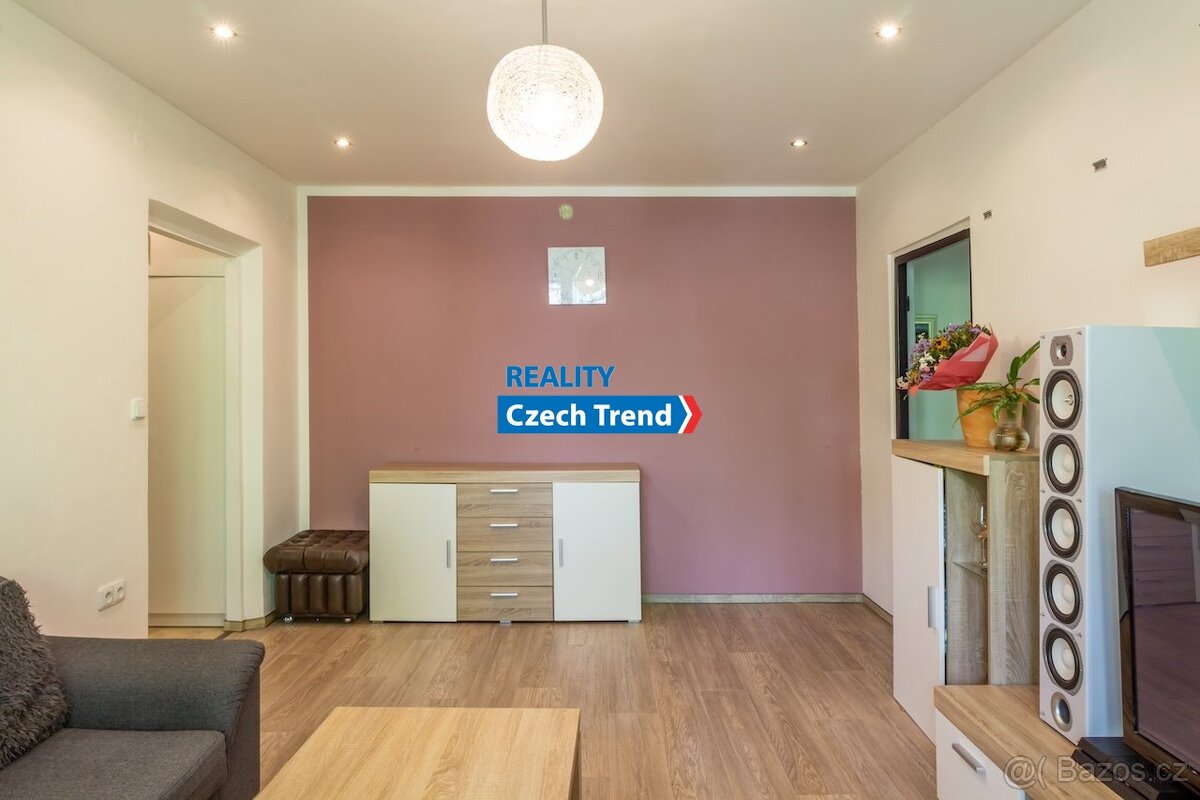 Pronájem bytu 3+1, 73 m² - Olomouc - Kmochova, ev.č. 02869 - 6