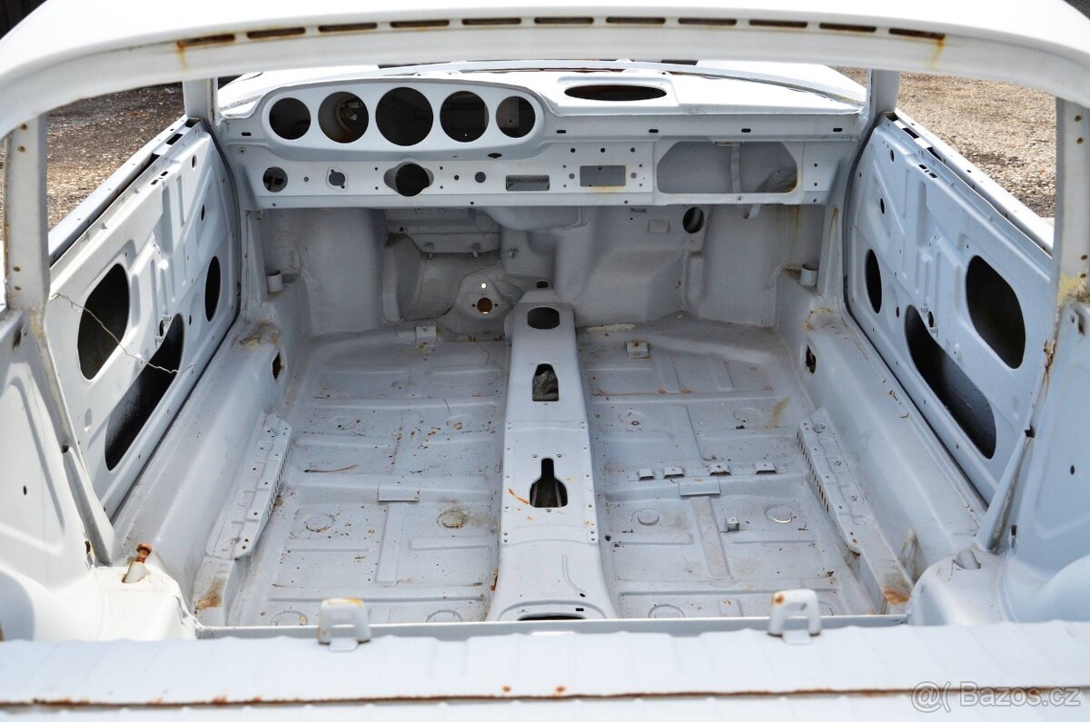 Karoserie Porsche 912 z roku 1967 - 6