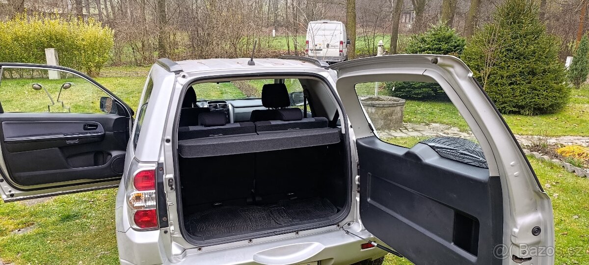 grand vitara 1.6 benzín 4x4 - 6