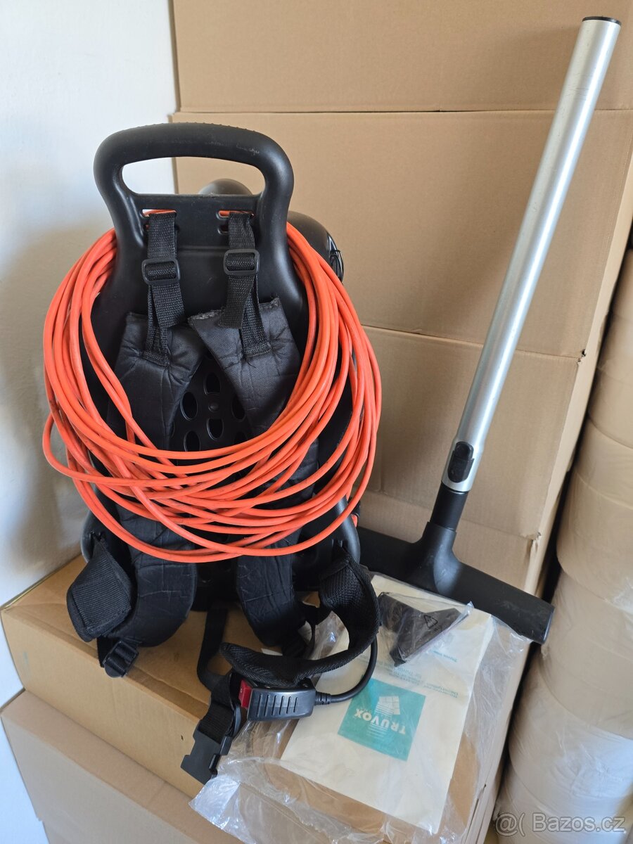 Zádový vysavač Truvox Valet - 6