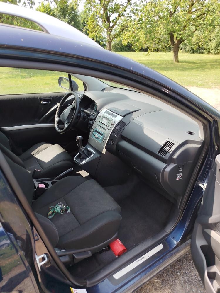 Toyota Corolla Verso 2,2 100 Kw - 6