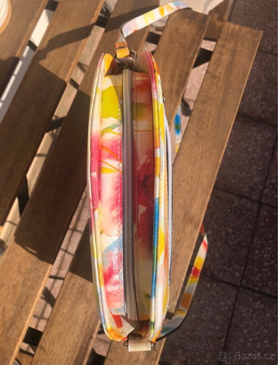 Kožená crossbody kabelka - 6