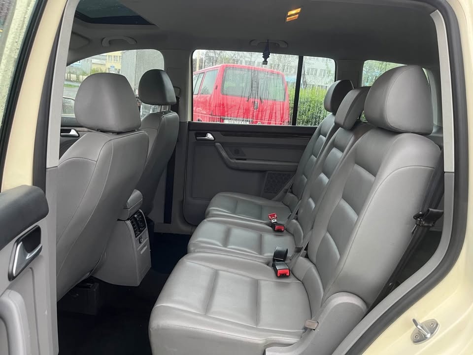 VW Touran 2.0i cng vw r.v. 2008 STK do 2027 - 6