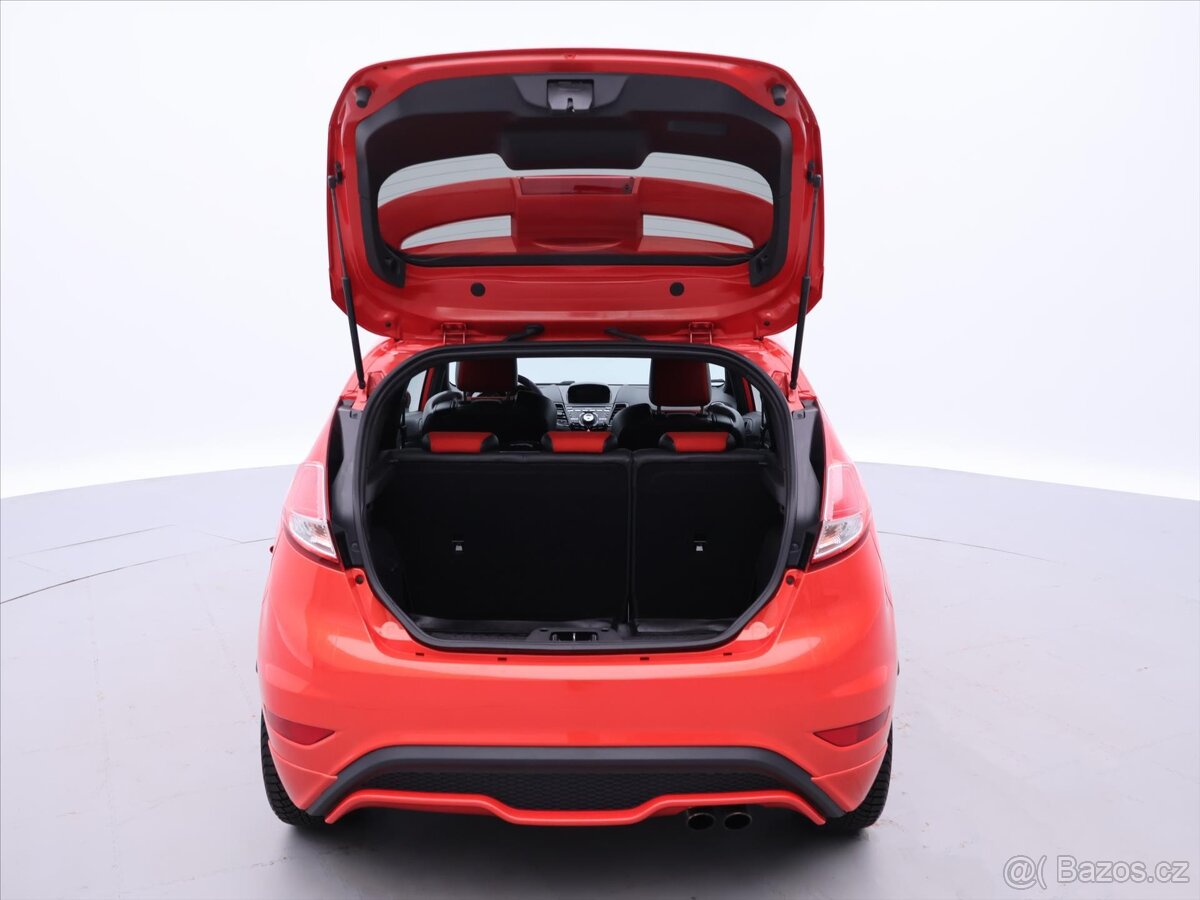 Ford Fiesta 1,6 ST 134kW Recaro Kůže (2013) - 6