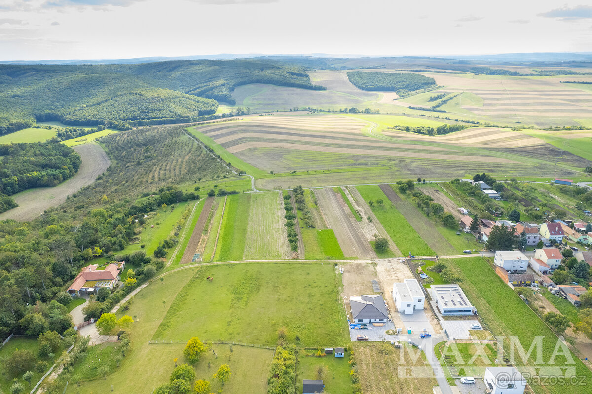 Pozemek o ploše 1465 m2 - Kobeřice u Brna, Kobeřice u Brna - 6
