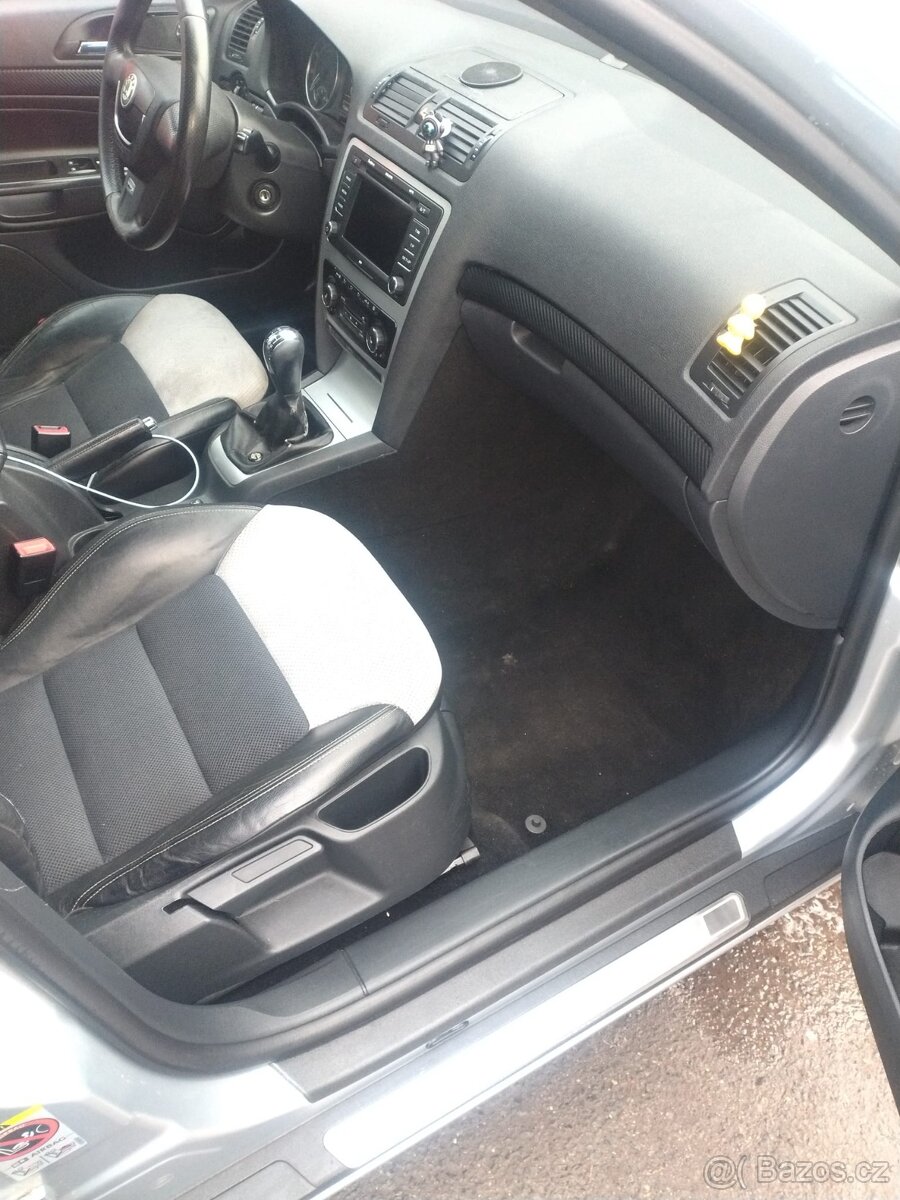 Škoda Octavia WRS 2.0 TSFI - 6
