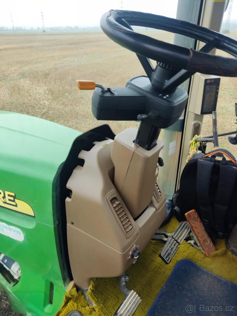Traktor JD 7820 - 6