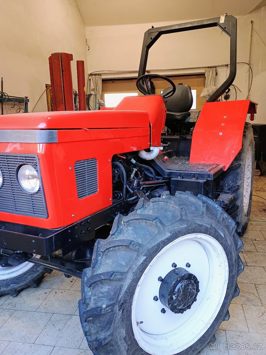 Zetor kabina, ochranný rám - 6