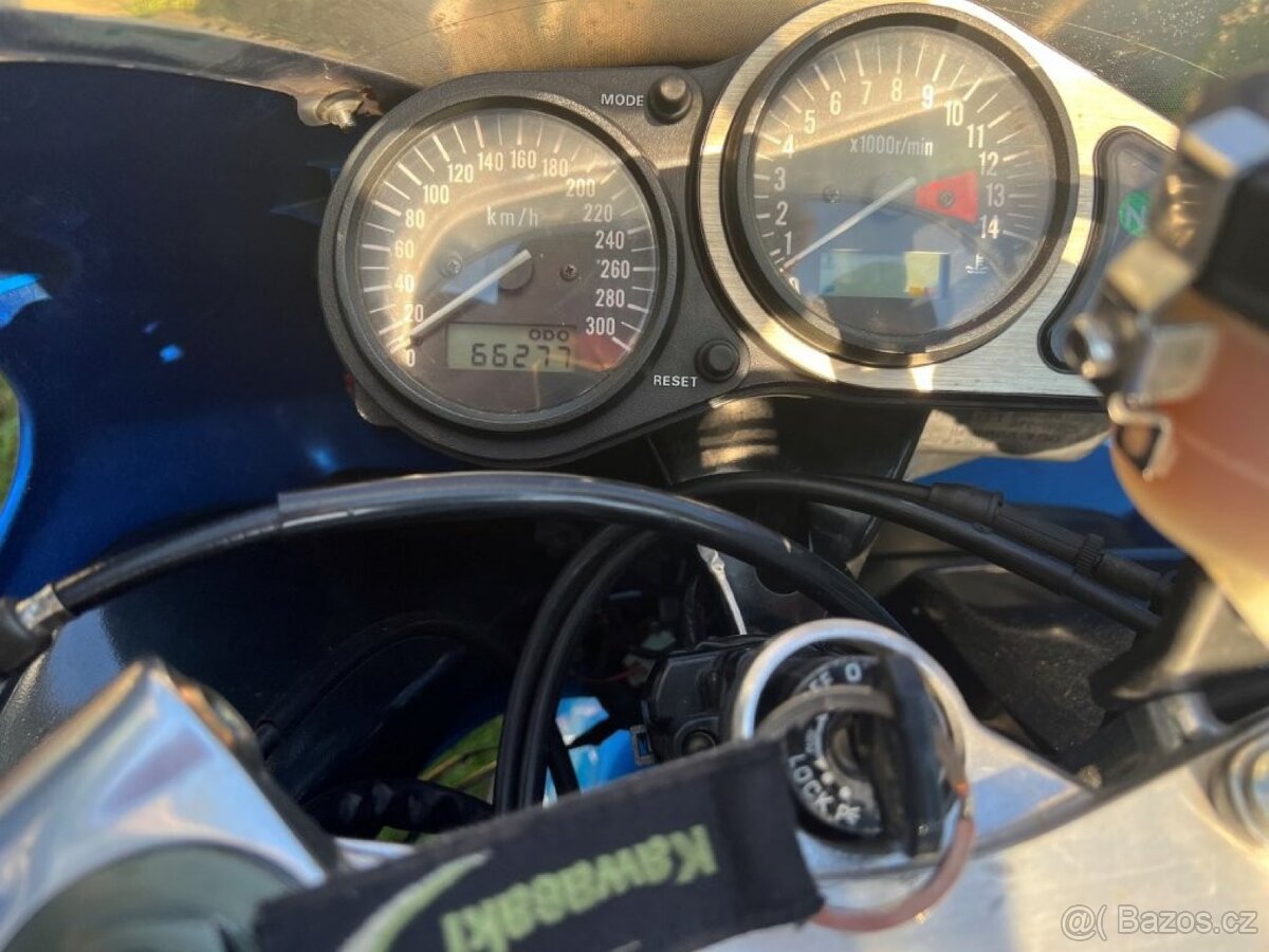 Kawasaki Ninja - 6