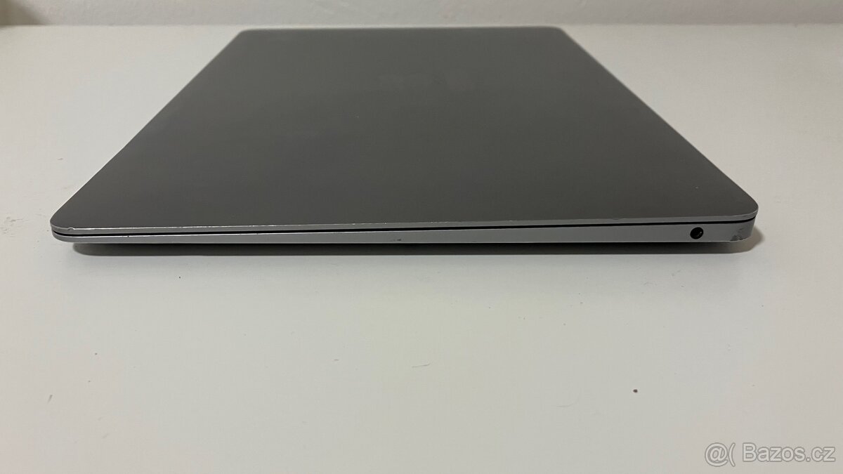 Macbook Air 13” 2020 M1 šedý - 6