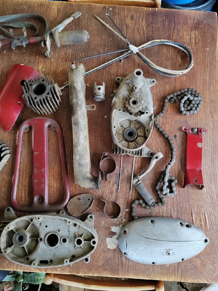 Jawa 555 + náhradní díly - 6