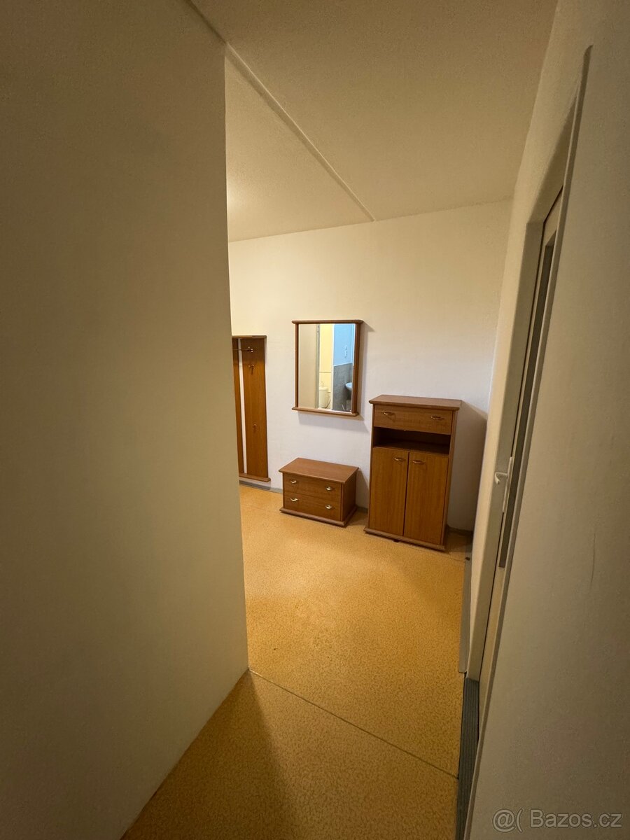 Dlouhodobý pronájem bytu 2+kk, 40 m² – Kpt. Jaroše 33 - 6