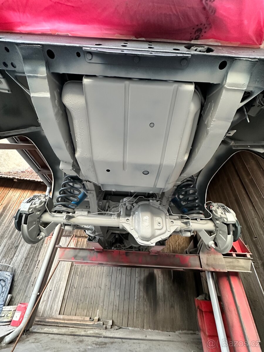 Land rover Defender 110 rv1999 td5 - 6