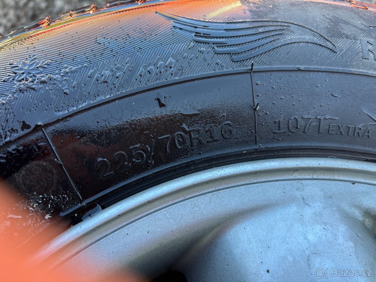 Hyundai Santa Fé - zimní pneu včetně elektronů - 6