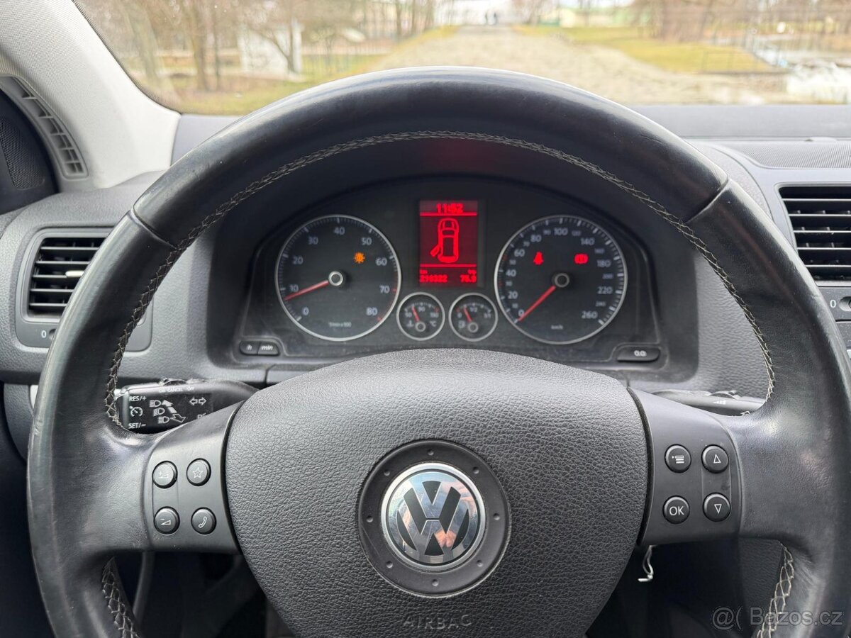 Volkswagen Golf 5 1,4 TSI 90kw - 6